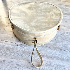 Samsonite Hat Box VTG Marble Round Train Case Key Included